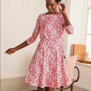 Boden Nellie Jersey Dress Cherry Red Hibiscus Floral